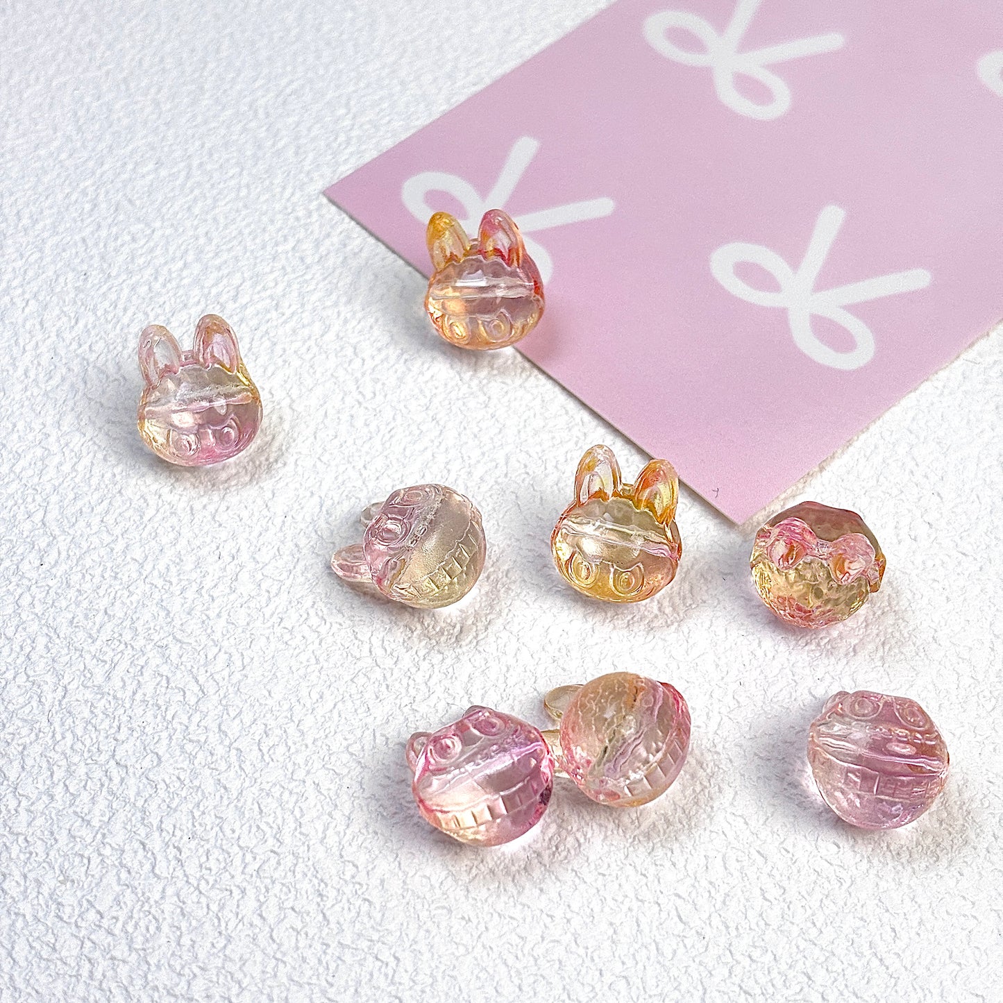 labubuガラスアクセサリー