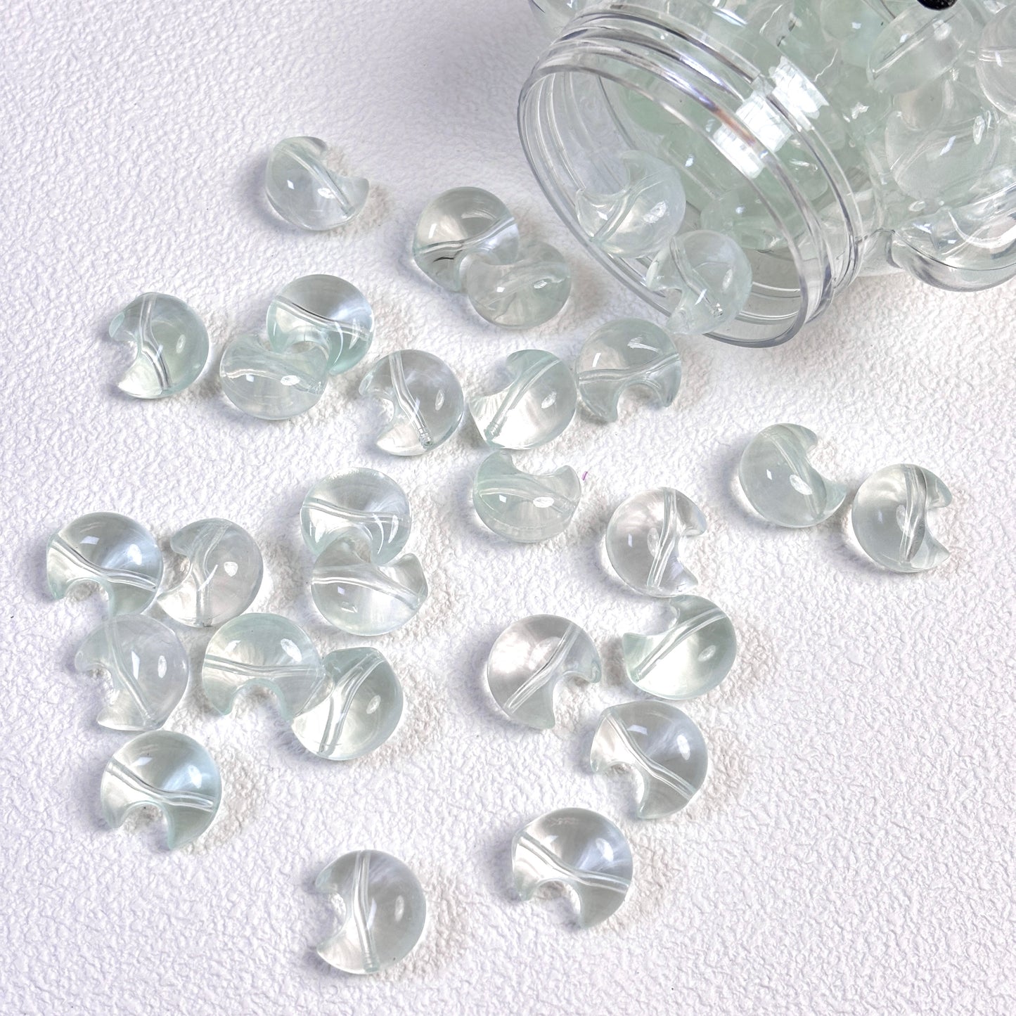 月を保護します