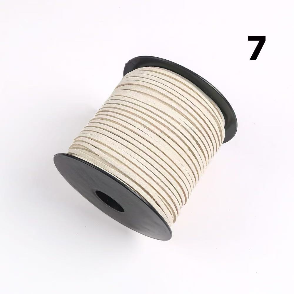 鹿の毛皮を使ったDIYコーキング