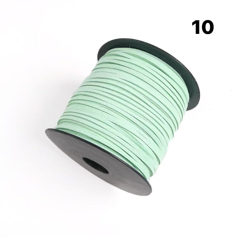 鹿の毛皮を使ったDIYコーキング