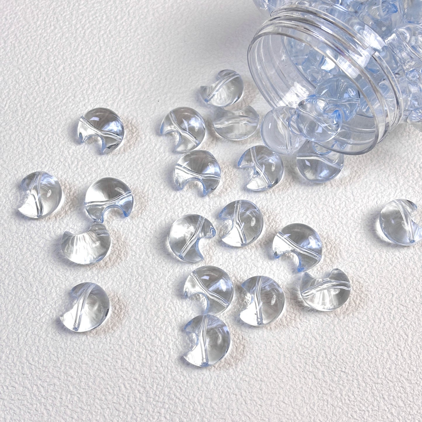 月を保護します