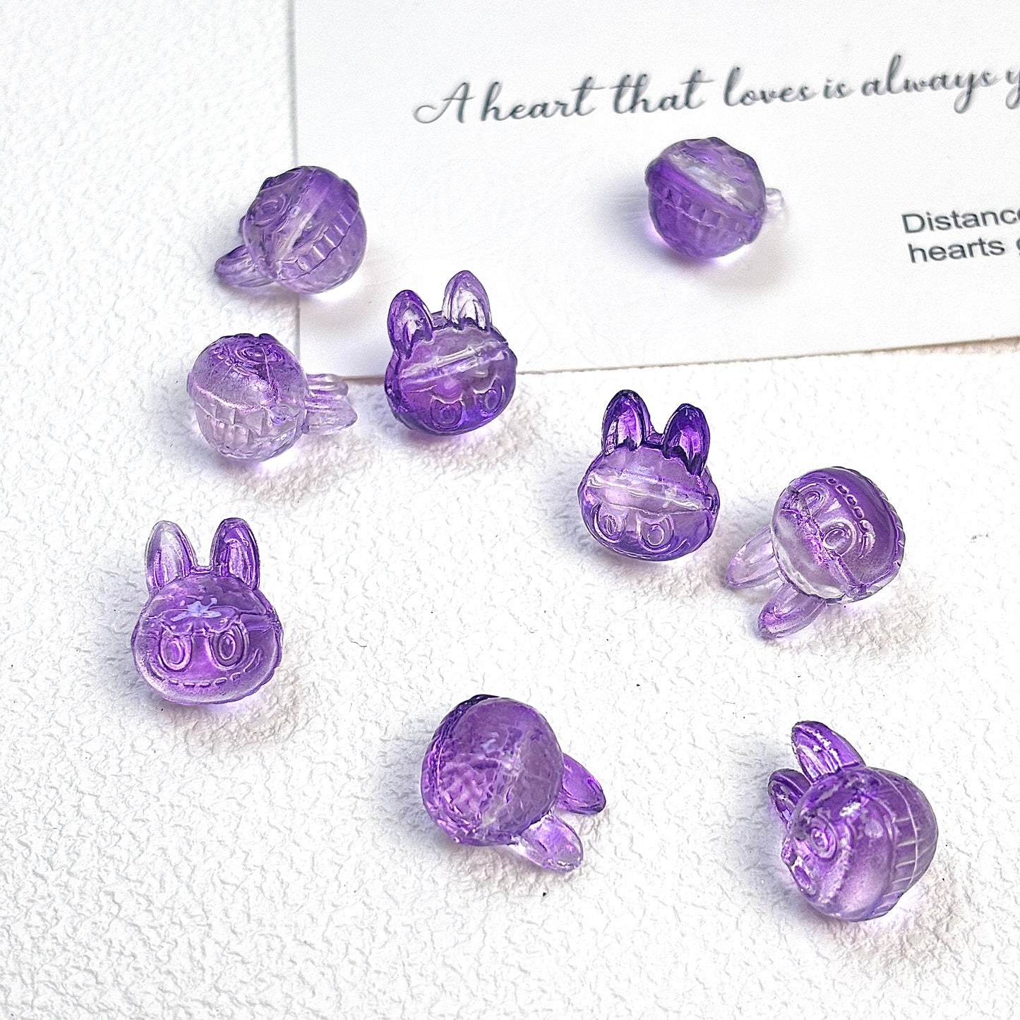 labubuガラスアクセサリー