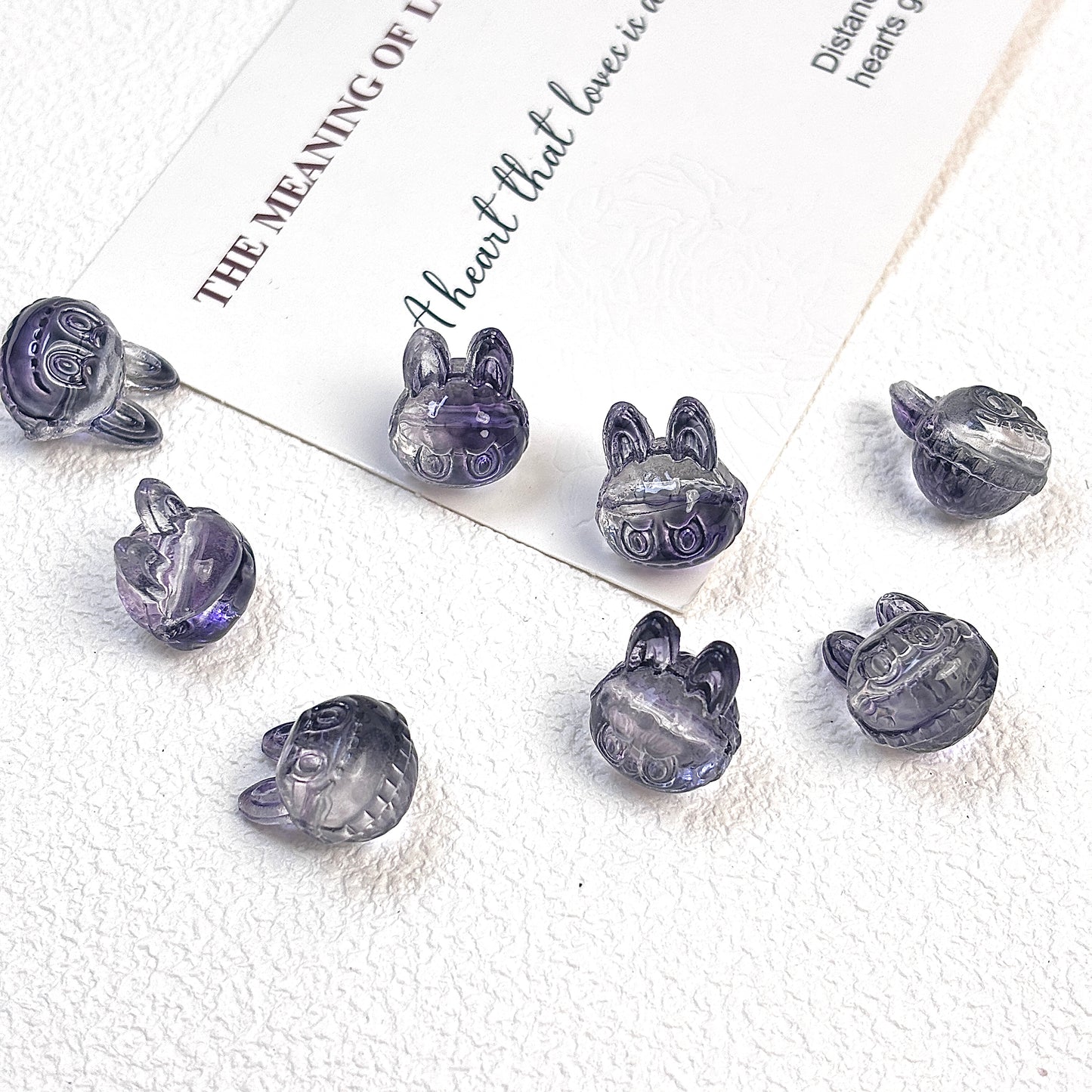 labubuガラスアクセサリー