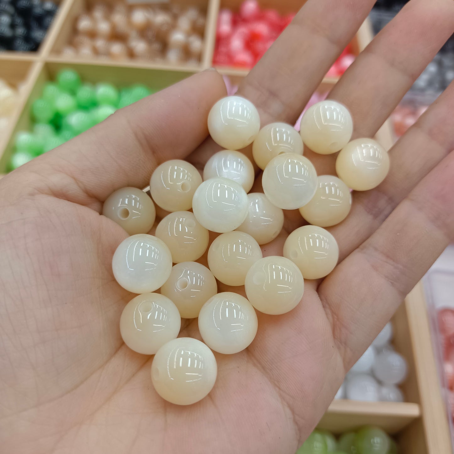 樹脂ゼリー猫目玉