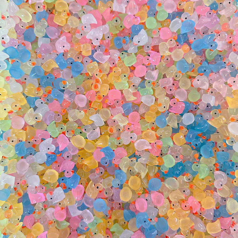 蓄光アヒルのミニチャーム